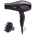 Secador de mano negro con difusor desmontable a un lado, empuñadura ergonómica y botones visibles, herramienta práctica y segura ideal para uso en peluquería.
