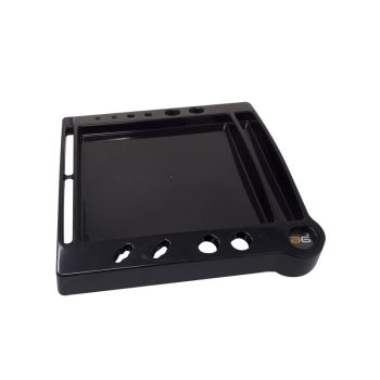 Bandeja organizadora negra de plástico con superficie plana y borde elevado, múltiples ranuras y orificios circulares, acabado brillante de alta calidad y diseño compacto de aspecto original.