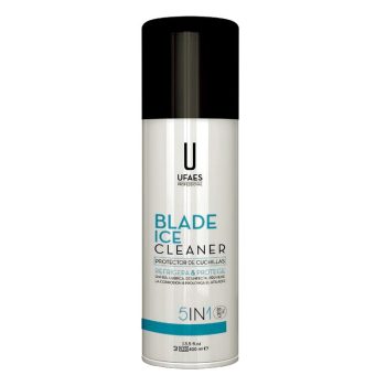 Lata aerosol blanca con tapa negra y etiqueta en tonos azul y negro que muestra un limpiador protector de cuchillas con logo de la marca, pensada para uso profesional y con alta resolución en los detalles de la etiqueta.