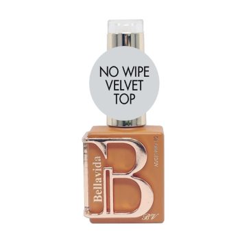 Esmalte en botella cuadrada color marrón caramelo con logo metálico grande, tapón dorado y etiqueta circular que dice NO WIPE VELVET TOP, pensado para uso en peluquería.