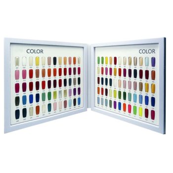 Muestra de colores para uñas en dos paneles desplegables con marcos blancos que exhibe numerosas muestras de esmalte ordenadas en filas y columnas, desde tonos neutros hasta vibrantes, presentadas como uñas de muestra de alta calidad.