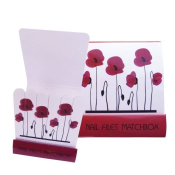 Pequeña caja estilo cerillera con limas de uñas desplegables decoradas con flores rojas y rosa sobre fondo blanco, presentada abierta y cerrada para uso por profesionales.