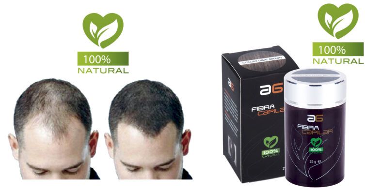Comparación antes y después de un hombre con pérdida de cabello junto a un frasco y caja de fibra capilar con etiquetas verdes que señalan producto natural y logotipos en forma de corazón, mostrando efecto de cobertura y aspecto de alta calidad.
