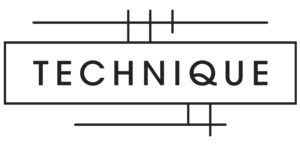 Calidad vs precio en productos de belleza 1 Logotipo minimalista en blanco y negro que muestra la palabra TECHNIQUE en mayúsculas dentro de un rectángulo con finas líneas horizontales y conectores verticales decorativos, transmitiendo una estética limpia y alta calidad.