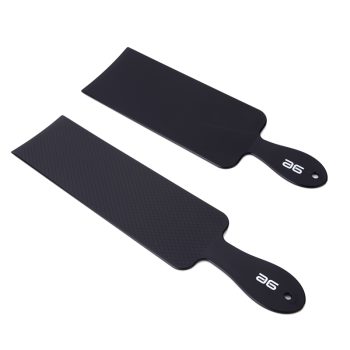 Dos limas de pedicura negras con superficie texturizada y mango con orificio para colgar, diseñadas para un acabado profesional en el cuidado de los pies.