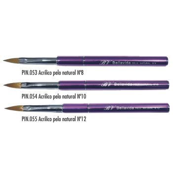 Tres pinceles para acrílico con mango morado y cerdas de pelo natural en tamaños distintos dispuestos en fila, ideales para trabajos de peluquería.
