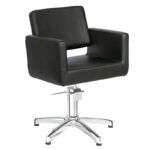 Sillón exclusivo para salón, tapizado negro con base cromada