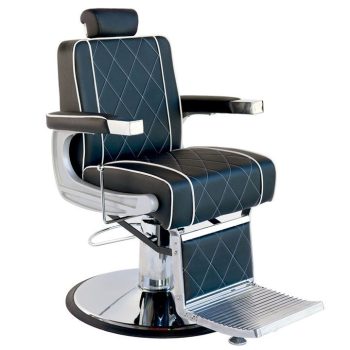 Silla de barbero negra acolchada con costuras en rombos, reposacabezas, reposabrazos y reposapiés metálico sobre base cromada hidráulica, diseñada para peluquería.