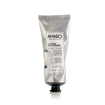 Tubo metálico de crema de afeitar AMARO con etiqueta blanca y tapón negro, diseño limpio y toque premium pensado para peluquería.