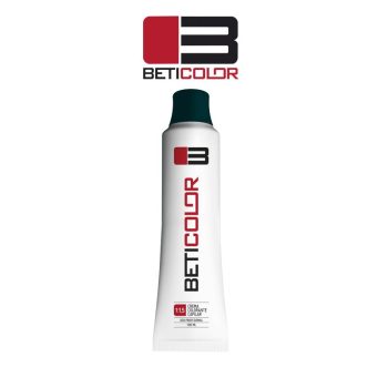 Envase en forma de tubo blanco con tapa verde oscuro y logotipo rojo y negro de Beticolor, diseño vertical que indica crema colorante capilar para uso profesional.
