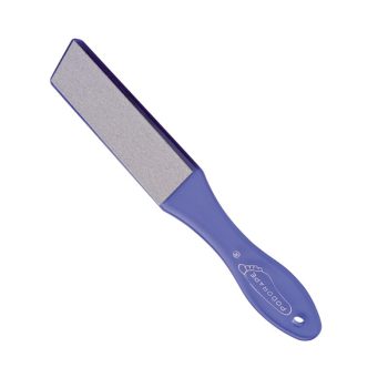 Lima de pedicura profesional con mango ergonómico azul y placa abrasiva rectangular para eliminar callos y alisar la piel.