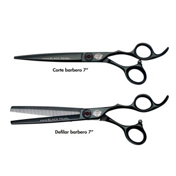 Dos tijeras negras de barbero de alta calidad, una de hoja lisa para corte y otra con dientes para desfilado, ambas con mangos ergonómicos y reposapelga.
